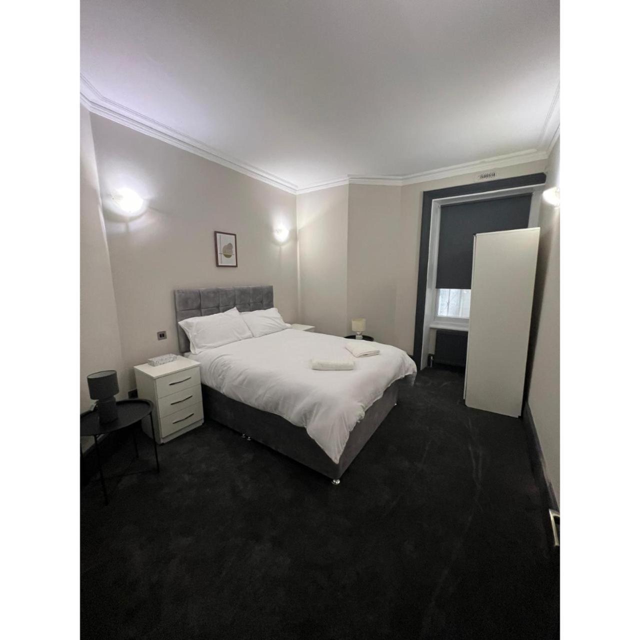 Appartamento Fabulous 3 Bed Flat Near Edgware Road Station Londra Esterno foto
